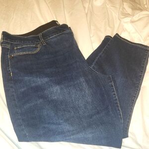 Ava & Viv Straight Leg Jeans With Slimming Tummy Panel. Size 22.